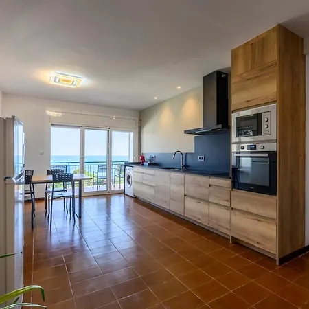 Guest house Habitacions Llanca - Serena Stays 4*
